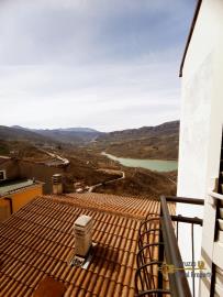 21-Incredible-town-house-with-Lake-view-roof-terrace-for-sale-Colledimezzo-Italy