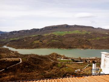 29-Perfect-condition-town-house-with-unique-view-Italy-Colledimezzo