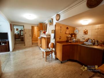 42-Incredible-town-house-with-Lake-view-roof-terrace-for-sale-Colledimezzo-Italy