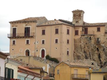021-historic-palace-for-sale-italy-molise-bagnoli-del-trigno