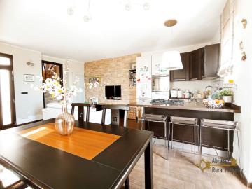12-Completely-restored-town-house-with-small-garden-for-sale-Italy