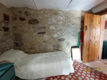 25-Restored-cottage-with-panoramic-view-for-sale-Abruzzo
