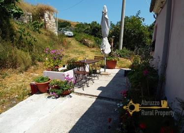 40-Restored-cottage-with-panoramic-view-for-sale-Abruzzo