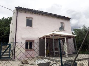 41-Restored-cottage-with-panoramic-view-for-sale-Abruzzo