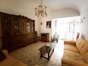 10-Perfect-condition-town-huose-with-annex-for-sale-Casalbordino