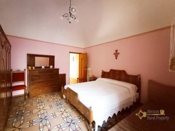 23-Perfect-condition-town-huose-with-annex-for-sale-Casalbordino