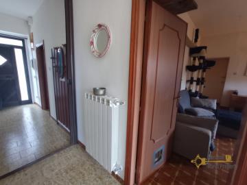 06-detached-country-house-with-garage-garden-and-panoramic-terrace-for-sale-italy-abruzzo-roccaspinalv