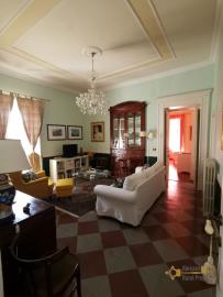 01-elegant-restored-apartment-in-historical-palace-italy-molise-larino