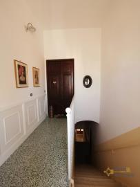 03-elegant-restored-apartment-in-historical-palace-italy-molise-larino