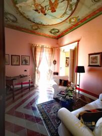 06-elegant-restored-apartment-in-historical-palace-italy-molise-larino