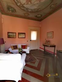 07-elegant-restored-apartment-in-historical-palace-italy-molise-larino