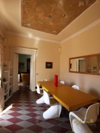 12-elegant-restored-apartment-in-historical-palace-italy-molise-larino