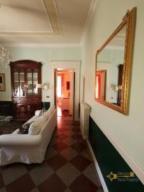 14-elegant-restored-apartment-in-historical-palace-italy-molise-larino