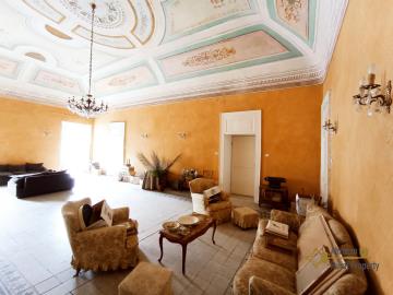 04-Incredible-historic-apartament-with-three-bedrooms-for-sale-Torricella-Peligna