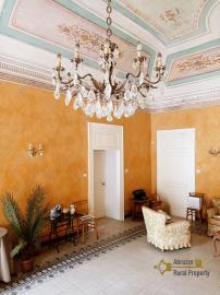 06-Incredible-historic-apartament-with-three-bedrooms-for-sale-Torricella-Peligna