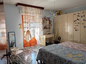 Image16-large-country-house-with-land-for-sale-Italy-Atessa