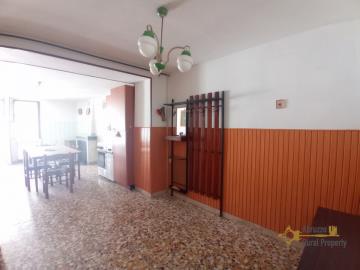 05-town-house-with-terrace-for-sale-Italy-Molise-Lucito