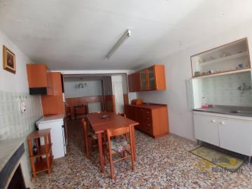 06-town-house-with-terrace-for-sale-Italy-Molise-Lucito