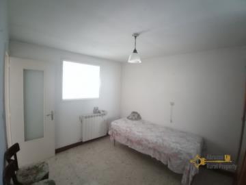08-town-house-with-terrace-for-sale-Italy-Molise-Lucito