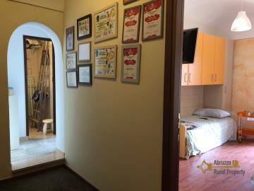 25-renovated-town-house-with-taverna-and-sea-view-italy-abruzzo-casalbordino