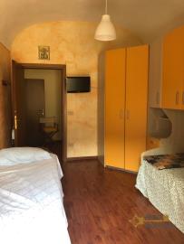 27-renovated-town-house-with-taverna-and-sea-view-italy-abruzzo-casalbordino