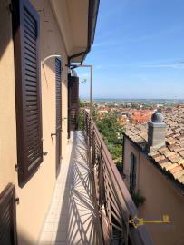 32-renovated-town-house-with-taverna-and-sea-view-italy-abruzzo-casalbordino
