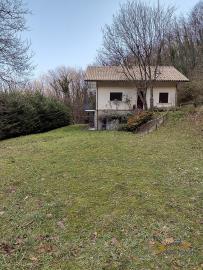 4-Rural-cottage-woodland-for-sale-italy-Abruzzo-Carpineto-della-Nora