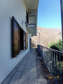 11-Rural-cottage-woodland-for-sale-italy-Abruzzo-Carpineto-della-Nora