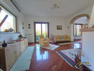 22-Rural-cottage-woodland-for-sale-italy-Abruzzo-Carpineto-della-Nora