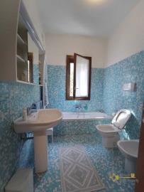 36-Rural-cottage-woodland-for-sale-italy-Abruzzo-Carpineto-della-Nora
