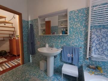 37-Rural-cottage-woodland-for-sale-italy-Abruzzo-Carpineto-della-Nora