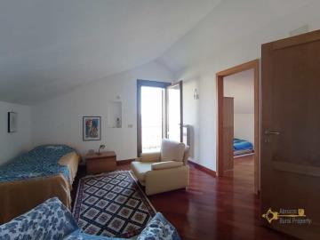 43-Rural-cottage-woodland-for-sale-italy-Abruzzo-Carpineto-della-Nora