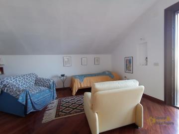 44-Rural-cottage-woodland-for-sale-italy-Abruzzo-Carpineto-della-Nora