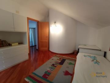 50-Rural-cottage-woodland-for-sale-italy-Abruzzo-Carpineto-della-Nora
