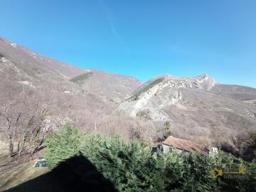 55-Rural-cottage-woodland-for-sale-italy-Abruzzo-Carpineto-della-Nora