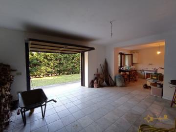 56-Rural-cottage-woodland-for-sale-italy-Abruzzo-Carpineto-della-Nora