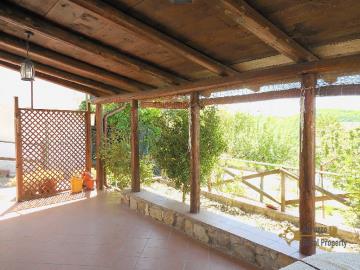 14-beautiful-villa-with-garde-and-terraces-for-sale-abruzzo-colledimezzo