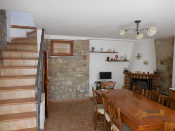 17-beautiful-villa-with-garde-and-terraces-for-sale-abruzzo-colledimezzo