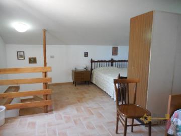 37-beautiful-villa-with-garde-and-terraces-for-sale-abruzzo-colledimezzo