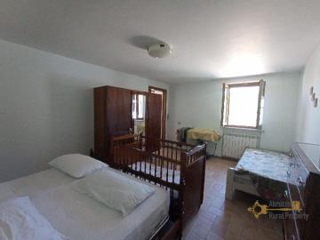 43-beautiful-villa-with-garde-and-terraces-for-sale-abruzzo-colledimezzo