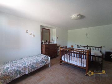 44-beautiful-villa-with-garde-and-terraces-for-sale-abruzzo-colledimezzo