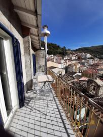01-renovated-town-house-with-balcony-and-panoramic-view-for-sale-italy-abruzzo-colledimezzo