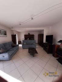 16-renovated-town-house-with-balcony-and-panoramic-view-for-sale-italy-abruzzo-colledimezzo