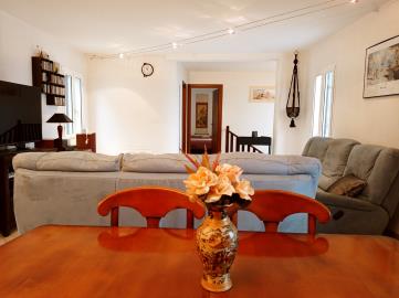 19b-renovated-town-house-with-balcony-and-panoramic-view-for-sale-italy-abruzzo-colledimezzo