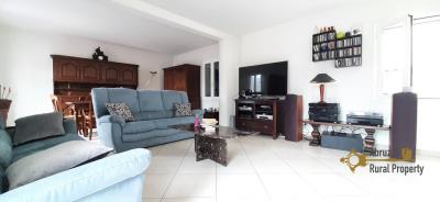 20-renovated-town-house-with-balcony-and-panoramic-view-for-sale-italy-abruzzo-colledimezzo