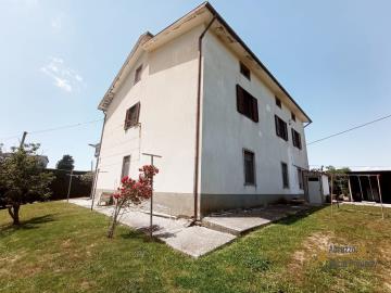 11-Perfect-condition-villa-with-one-hectare-of-land-for-sale-Trivento-Molise