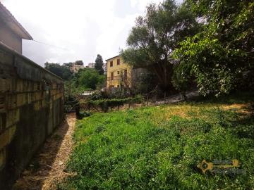 6Detached-town-house-with-garden-and-separate-annex-for-sale-in-italy-abruzzo-Torrebruna