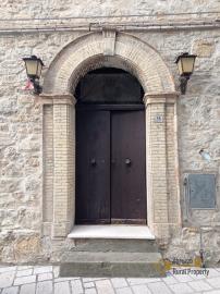 01-Character-stone-house-with-cellar-for-sale-Italy-Furci