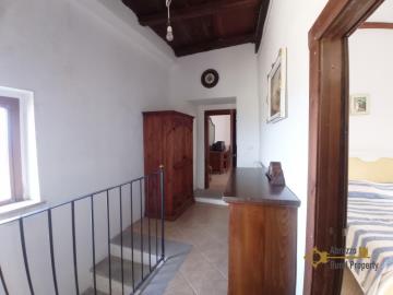 12-Character-stone-house-with-cellar-for-sale-Italy-Furci