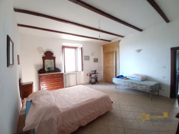 16-Character-stone-house-with-cellar-for-sale-Italy-Furci